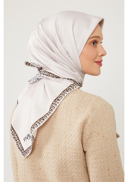 Ekru Kenar Leopar Desen Twill Digital Eşarp fırsatları