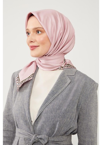 Pembe Leopar Desen Twill Digital Eşarp fırsatları