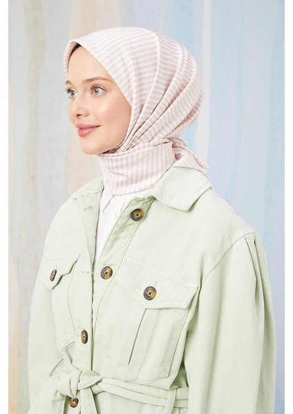 Pudra Çizgili Twill Digital Eşarp modelleri