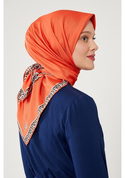 Turuncu Kenar Leopar Desen Twill Digital Eşarp modelleri