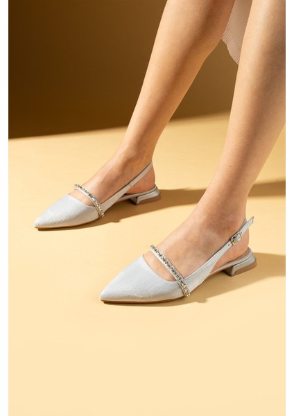 Sivri Burun Ince Bant Taşlı Tokalı Kadın Topuklu Ayakkabı 018-1615-25SATEN