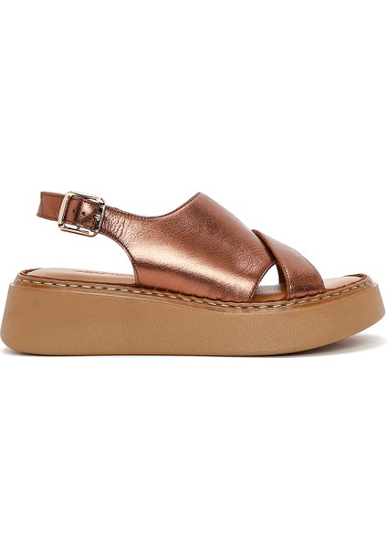 Kadın Bronz Kalın Tabanlı Metalik Deri Comfort Sandalet 25SFD342332