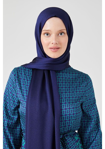 Lacivert Crystal Şal fırsatları