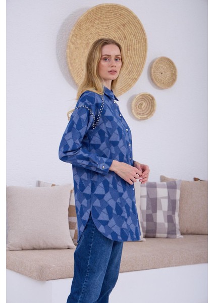 Geometrik Desenli Taşlı Denim Gömlek