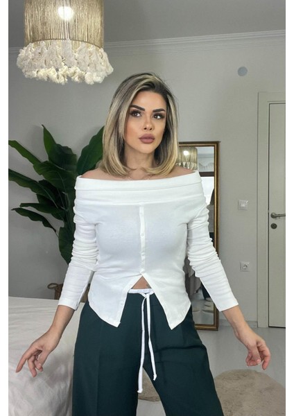 Kayık Yaka Önü Düüğmeli Body Beyaz