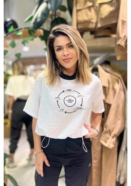 Beli Lastikli Kadife Baskı Bluz Beyaz