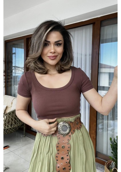 Kısakollu Crop Top Kahverengi