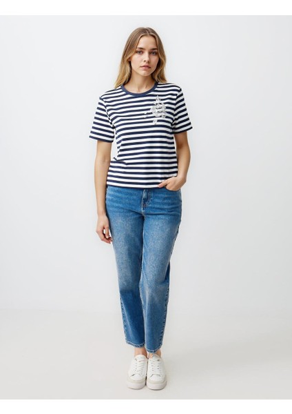 Lacivert Bisiklet Yaka Kısa Kollu Boncuk Işlemeli Tişört fiyatları