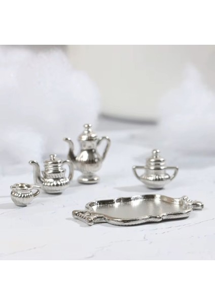 Minyatür Metal Çaydanlık Demlik Fincan Tepsi Set Gümüş Renk Bebek Evi Çocuk Oyuncakları Için fiyatları