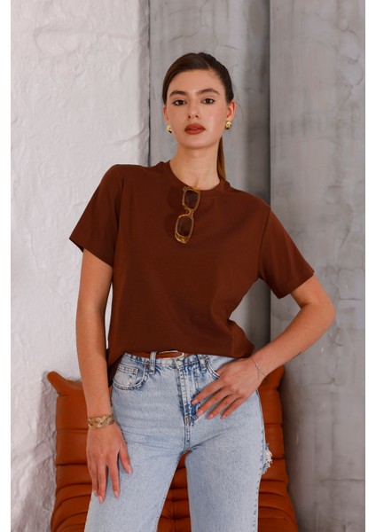 Kadın Kahverengi Bisiklet Yaka Basic T-Shirt - 168
