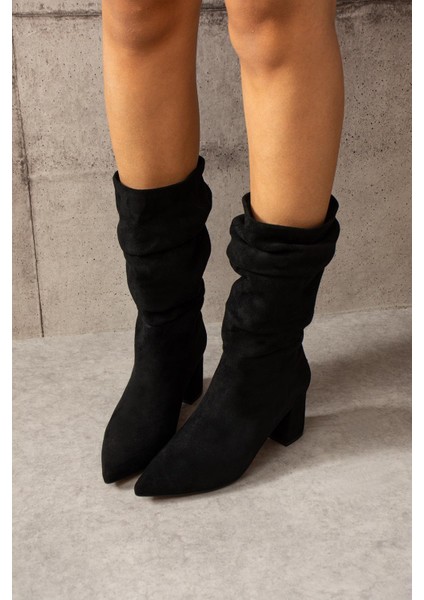 Lasmina Kadın Bot Kalın Topuklu Körüklü Siyah Süet fiyatları