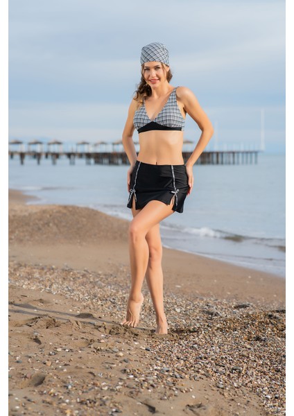 Rukomayo Siyah Beyaz Kare Desenli Geniş Üçgen Omuzdan Ayar Askılı 3'lü Takım Lycra Kumaş Etekli Bikini indirimleri