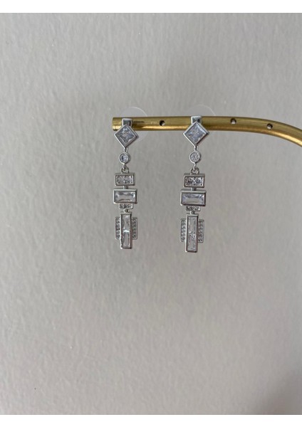 Özel Seri Sallantılı Taşlı Princess Silver Küpe