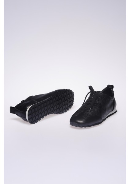 Siyah Deri Kadın Sneakers Ayakkabı