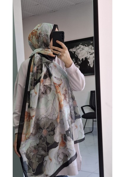 Aminenesil Floral Siyah Bej Turuncu Renk Şal