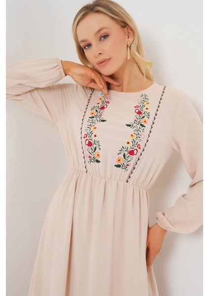 Nakışlı Uzun Tesettür Elbise 2550 - Krem modelleri