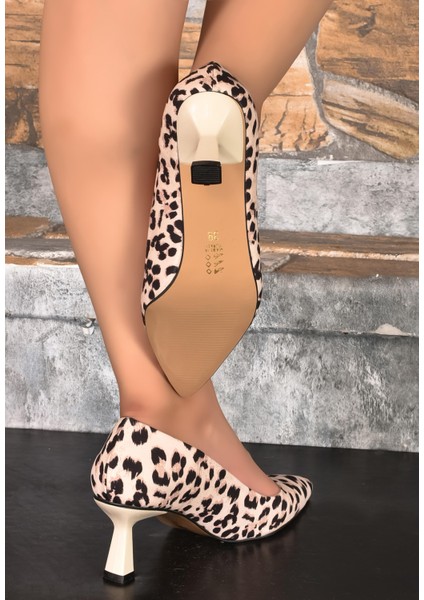 Panya Kadın Leopar Bej Deri 7 cm Şampanya Topuklu Stiletto fırsatları