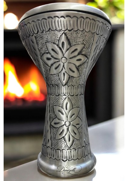 Mısır Darbuka – Çekiç Dövme Kabartma Desen | El Yapımı Sanat Eseri