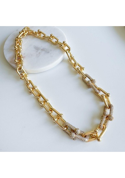 Çelik Taşlı Model Kolye