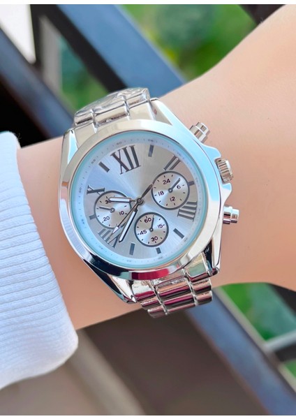 Gümüş Renk Mkrs Modeli Çelik Kordon Kadın Kol Saati