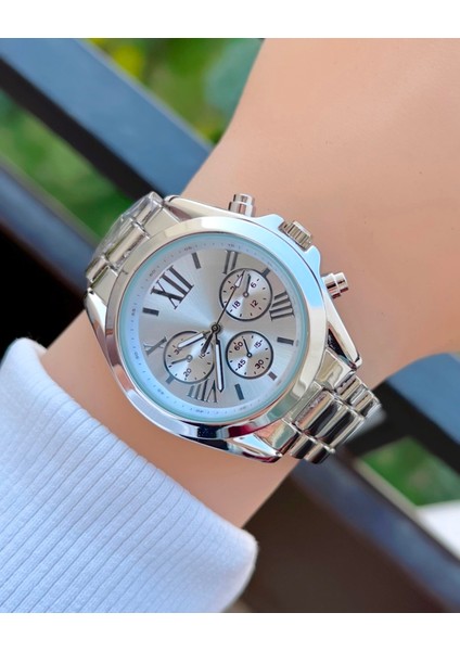 Gümüş Renk Mkrs Modeli Çelik Kordon Kadın Kol Saati modelleri