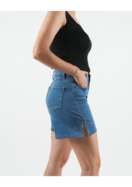 Şort Denim Likralı Yırtmaçlı Paça modelleri