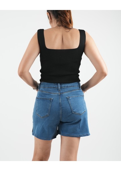 Şort Denim Likralı Yırtmaçlı Paça fırsatları