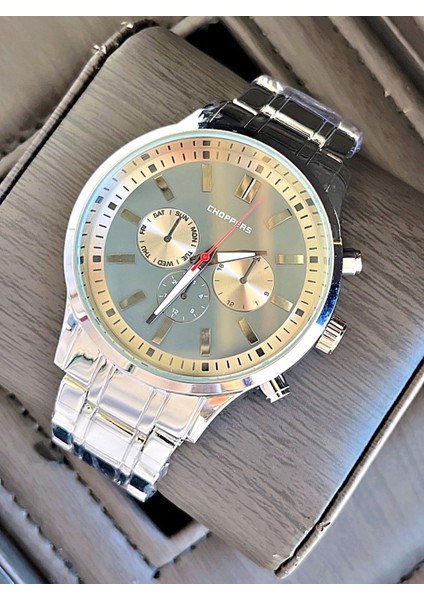 Özel Kutusunda Gümüş Renk Erkek Kol Saati modelleri