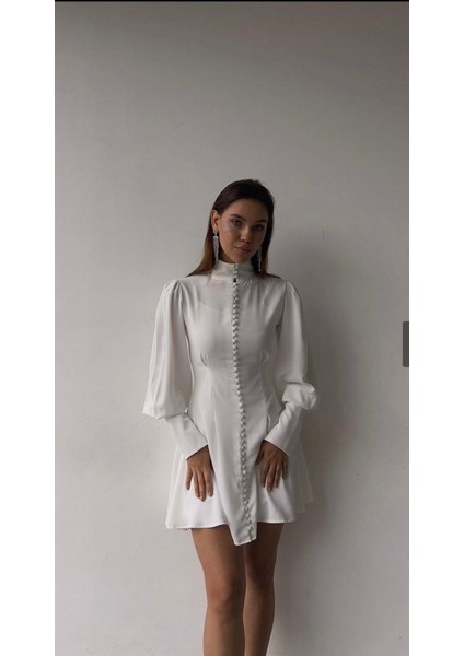 Beyaz Düğmeli Elbise fırsatları