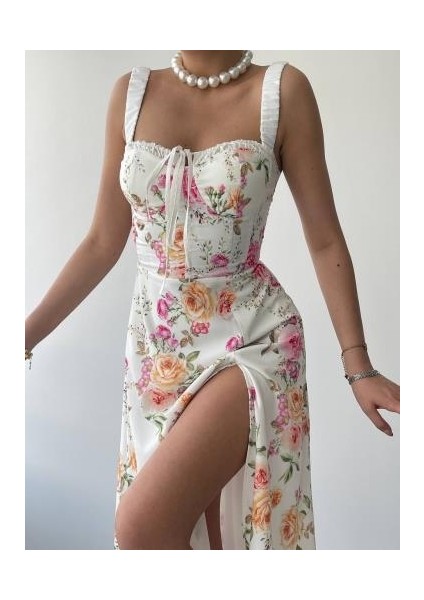 Anjelik Yırtmaç Detaylı Elbise indirimleri