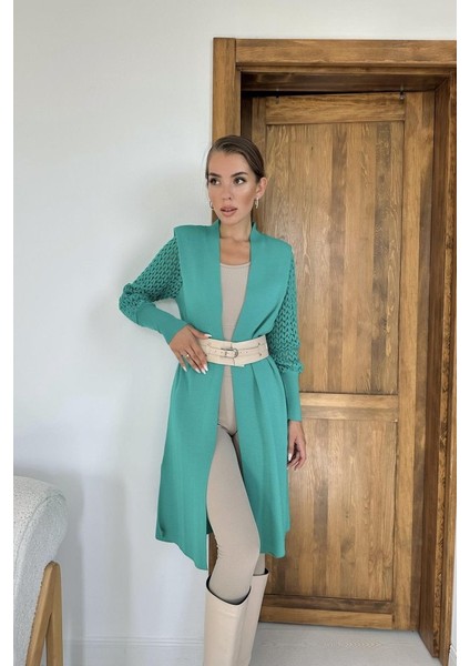 Yeşil Kolları Örgülü Triko Hırka