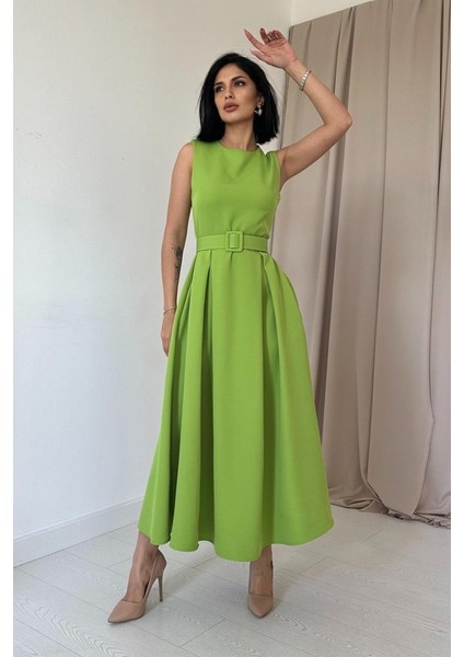 Fıstık Yeşili Halter Yaka Kloş Elbise