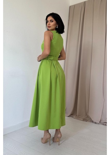 Fıstık Yeşili Halter Yaka Kloş Elbise