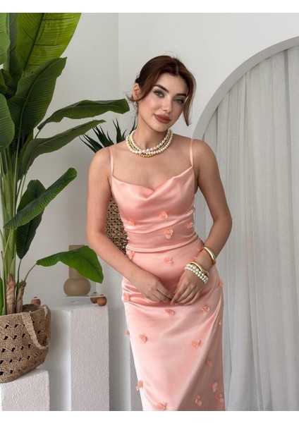 Dora Çiçek Detaylı Elbise