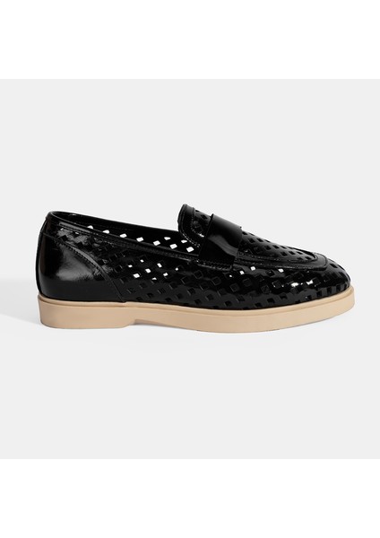 Kadın Siyah Perforeli Rugan Loafer