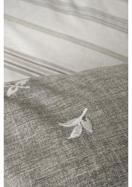 Klein Nakışlı Çift Kişilik Nevresim Takımı Moke Kahve modelleri