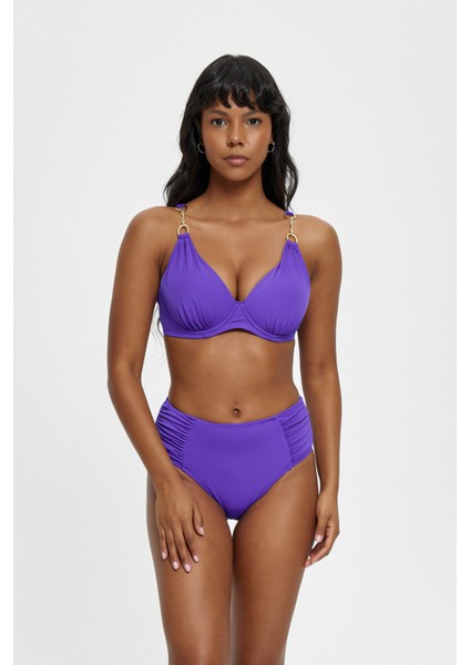 Aksesuar Detaylı Yüksek Bel Kaplı Üçgen Toparlayıcı Bikini Takımı