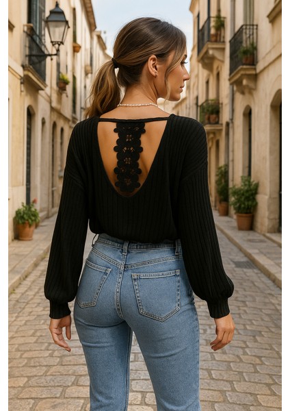 Kadın Uzun Kollu V Yakalı Pencere Sırt Dantel Detaylı Kalın Fitilli Kaşkorse Bluz