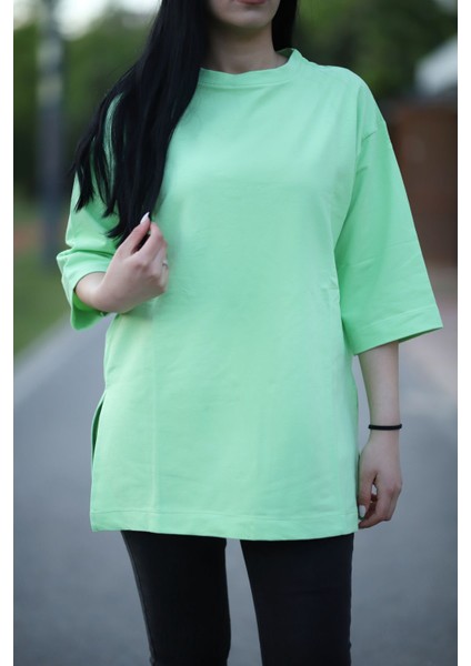 Yırtmaçlı Basic Oversize Fakir Kol T-Shirt