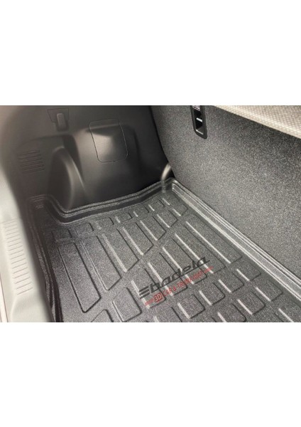 Suzukı Swift HB 2018- Sonrası 3D Kauçuk Bagaj Havuzu