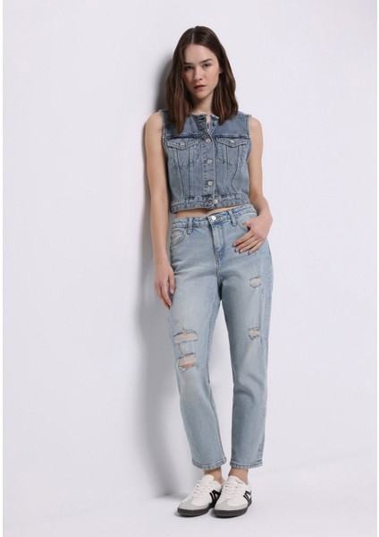 Mom Fit Yüksel Bel Daralan Paça Kadın Açik Indigo Jean Pantolon