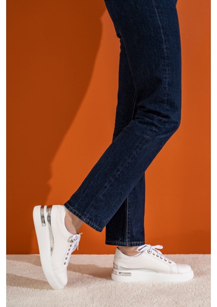 Yüksek Tabanlı Rahat Beyaz Sneaker