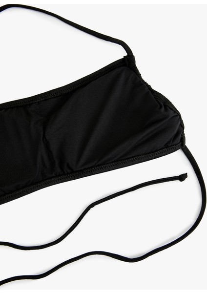 Astarlı Ip Askılı Büzgü Detaylı Bikini Üstü