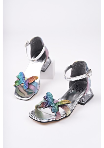 Lola Kelebek Detaylı Bilekten Bağlamalı Kız Çocuk Kısa Topuklu Ayakkabı