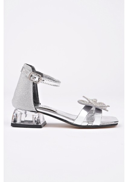 Lola Kelebek Detaylı Bilekten Bağlamalı Kız Çocuk Kısa Topuklu Ayakkabı fırsatları