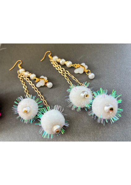 Incili Kelebekli Ponponlu Sallantılı Küpe Çift indirimleri