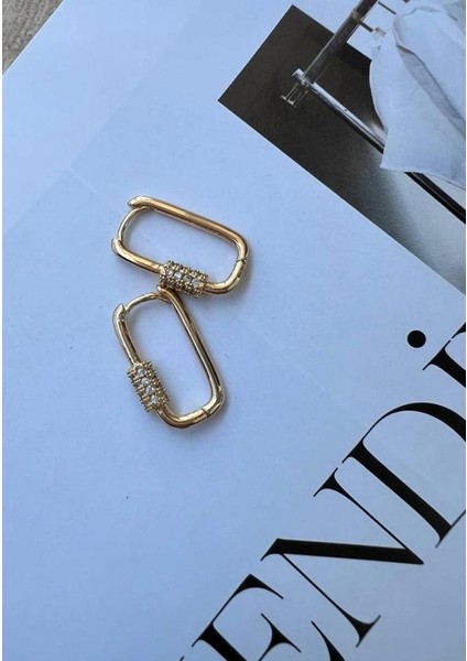 Gold Taşlı Çarm Kilit Zirkon Taşlı Oval Küpe