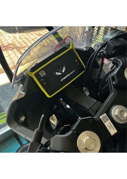 Cf Moto NK250 ve SR250 2023-2024 Uyumlu Km Koruyucu Kılıf Cf Moto NK250 ve SR250 2019-2023 Uyumlu Km Koruyucu Kılıf Kırmızı