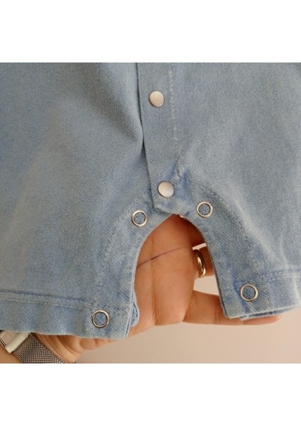 Zürafa Detaylı Cepli Denim Şort Erkek Bebek Tulumu