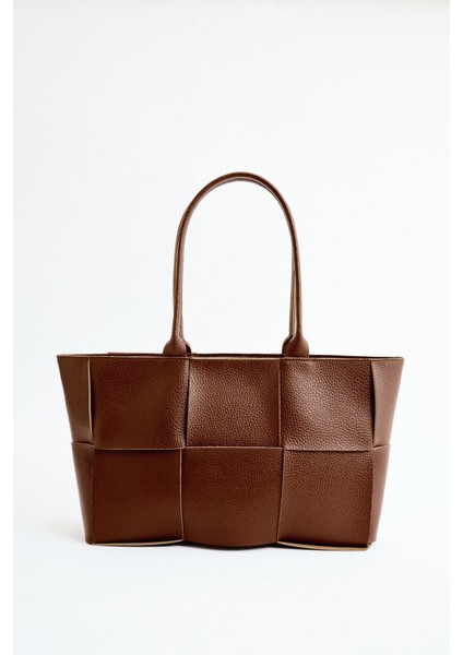 Fermuar Kapama ve Fermuarlı Iç Cep Detaylı Kadın El ve Omuz Çantası